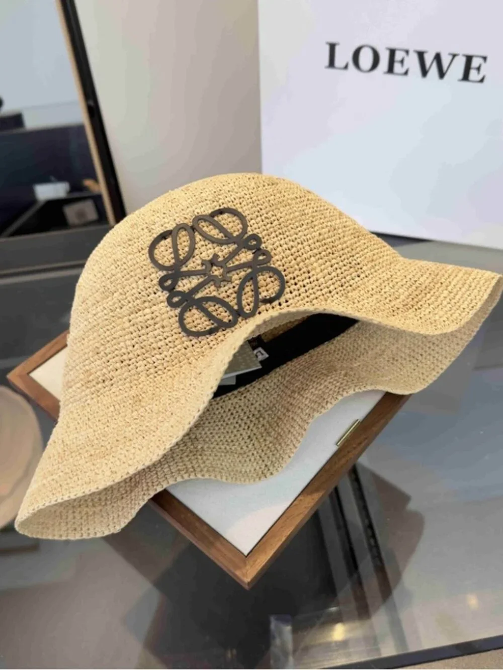 🌟Loewe Women's Straw Bucket Hat - Picture 5 of 5